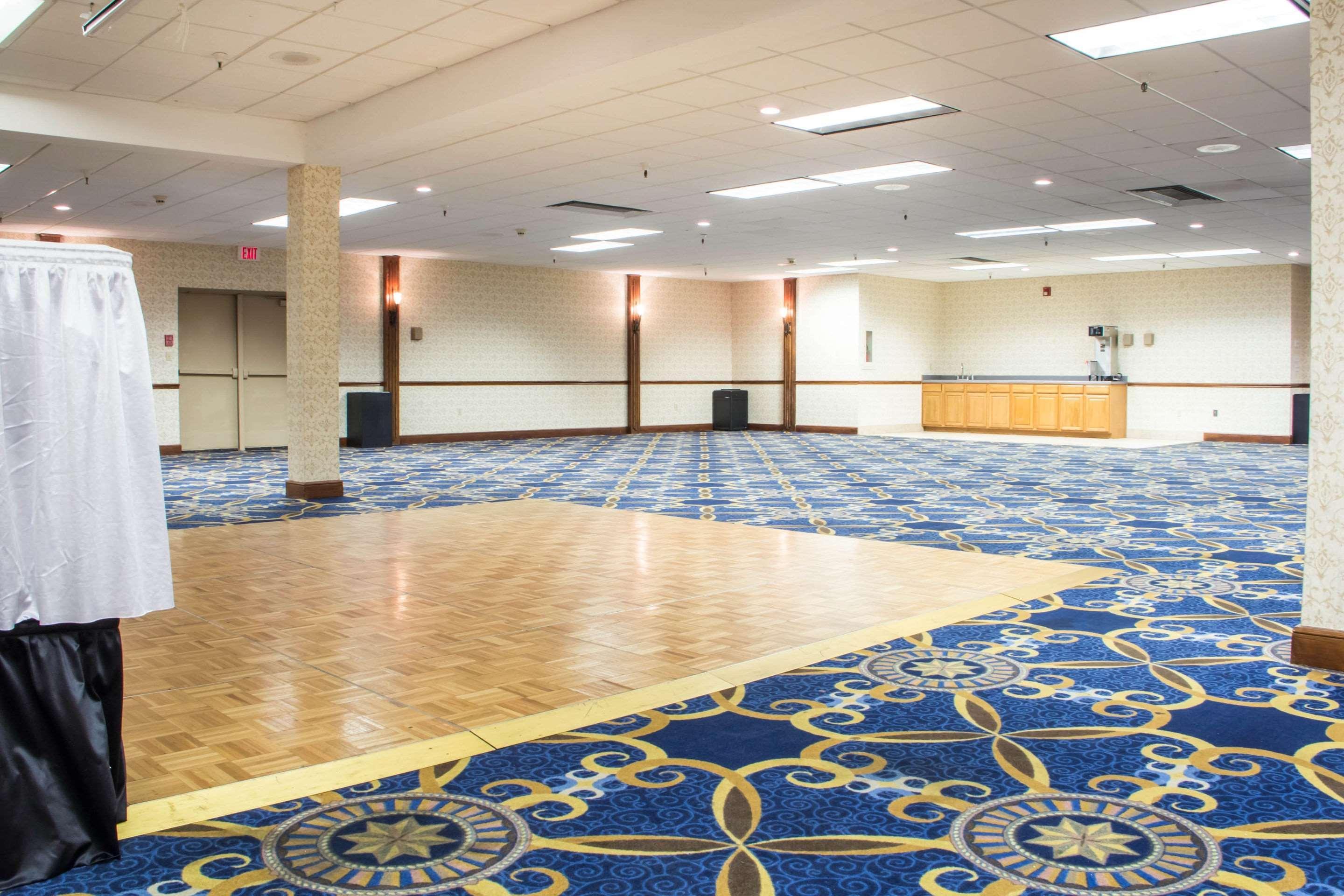 Hotel Clarion - Tulsa