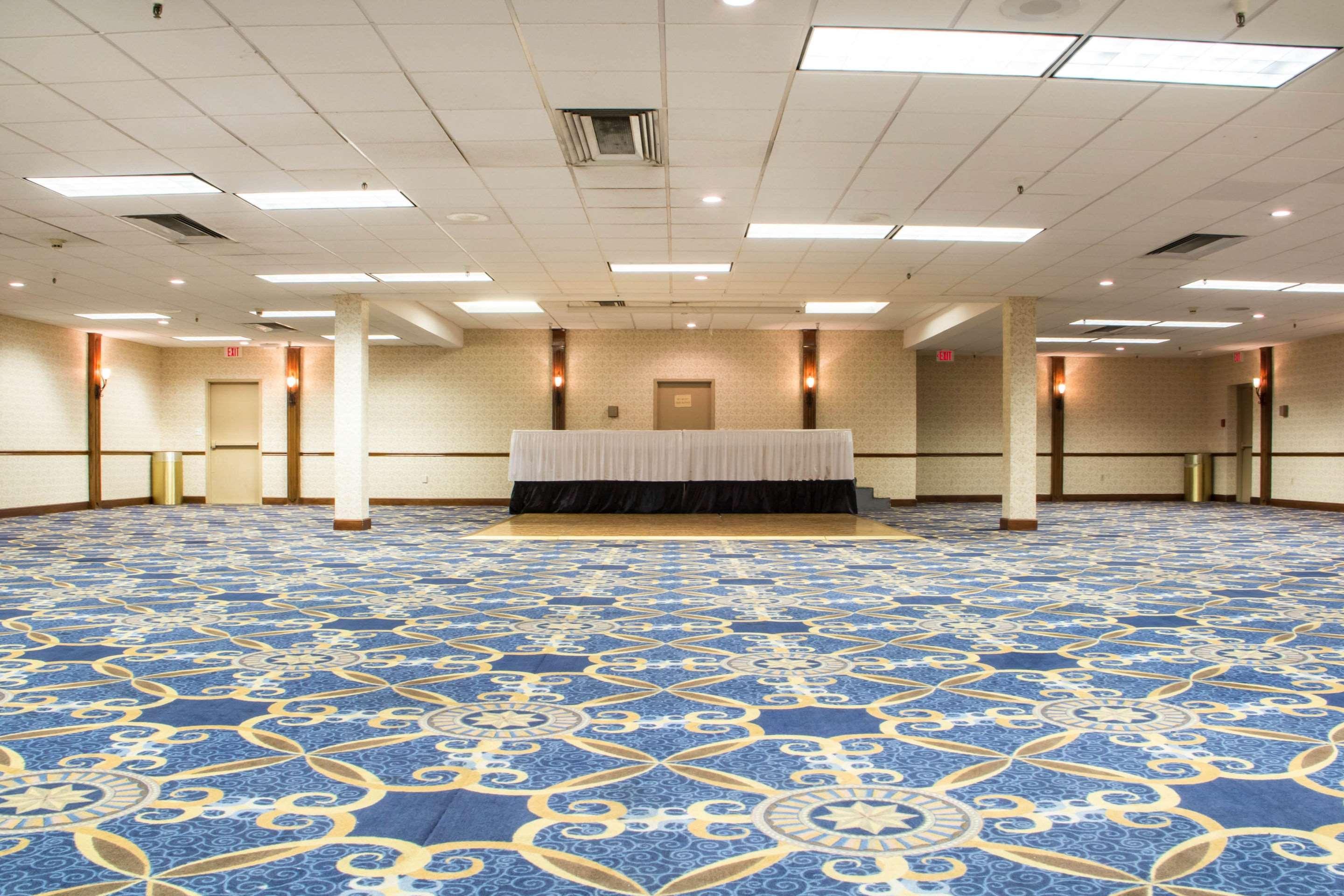 Clarion - Tulsa 3*