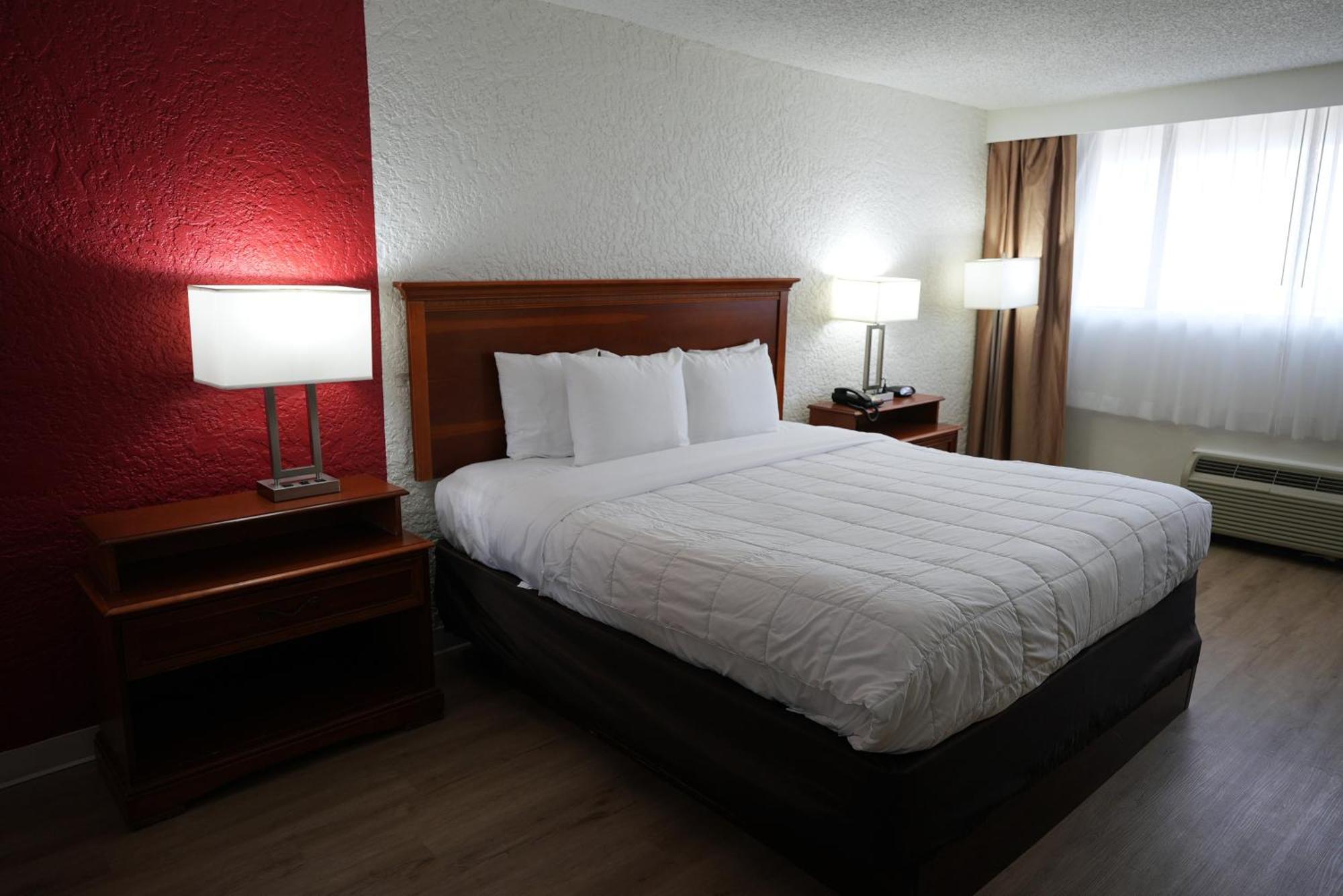 Clarion - Tulsa Hotel 3*