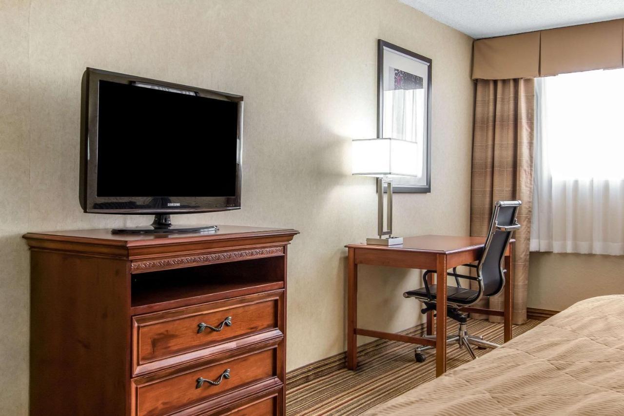 Clarion - Tulsa Hotel